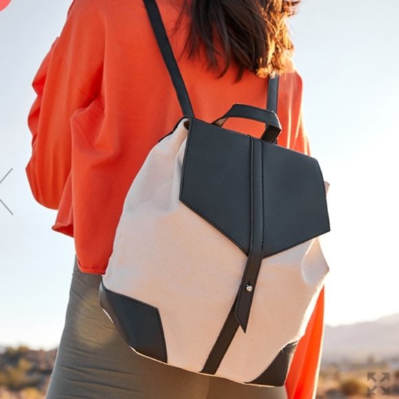 Deux Lux - Demi Backpack - Picture 1 of 8